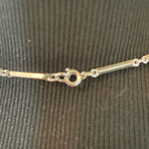 Vintage Avon 1974 Mayan Silver Pendant Necklace - Picture 7 of 7